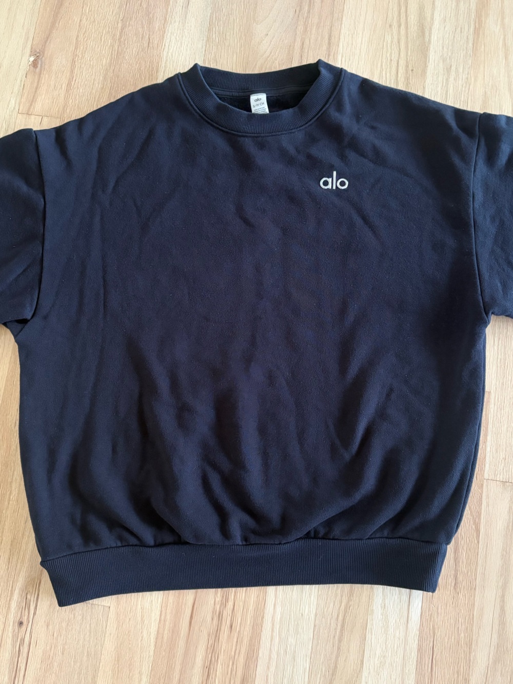 Alo Yoga Black Accolade Set - Picture 3 of 15